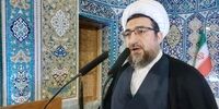 امام جمعه تبریز خطاب به جوانان و نوجوانان / فریب منافقان و دشمنان را نخورید