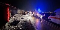 تصادف اتوبوس و کامیون در اتوبان کاشان با 27 مصدوم 