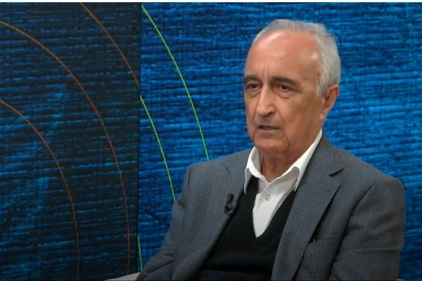 غنی نژاد: انتخاب رهبری بعدی به غایت مهم است و نباید شتاب‌زده عمل کرد | تاکتیک‌های جنگی نباید به روابط ایران و همسایگانش آسیب بزند