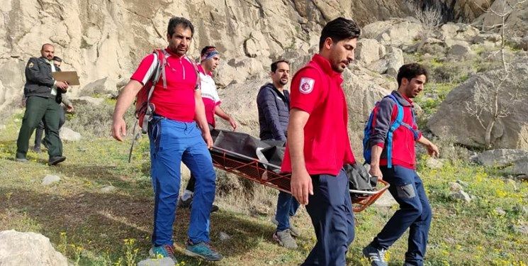 سقوط مرگبار کوهنورد ۴۷ ساله از دیواره بیستون