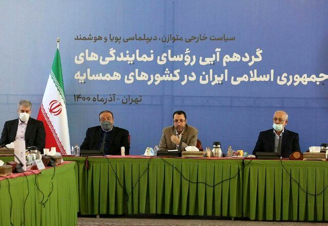 حضور  صالح ابادی در دومین گردهمایی رؤسای نمایندگی‌های جمهوری اسلامی ایران