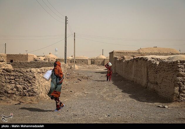 روستاهای هیرمند در بحران