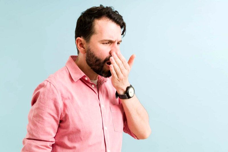 چگونه بوی بد دهان را از بین ببریم ؟ ؛ علل شایع بوی بد دهان