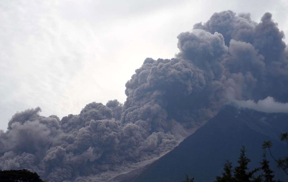 فوران آتشفشان در گواتمالا