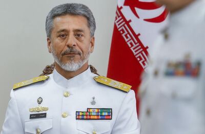 دریادار سیاری: ارتش با قدرت مقابل هرگونه تهدیدات ایستادگی می‌کند