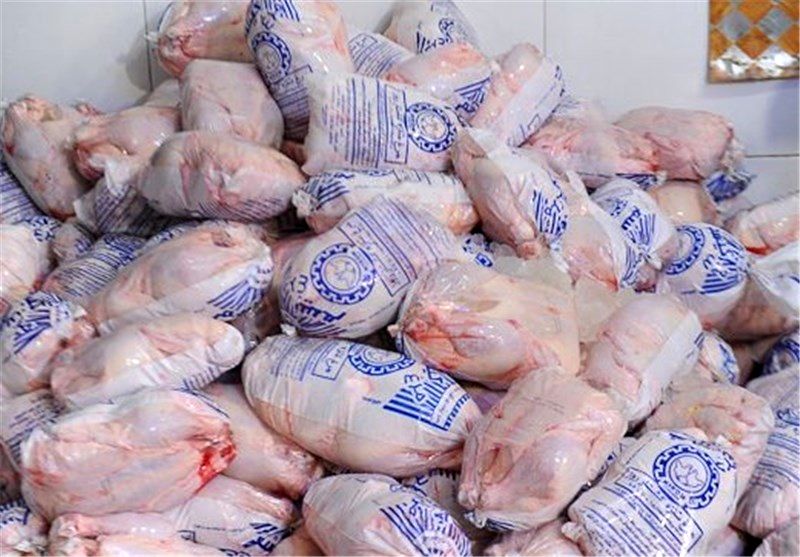 توزیع مرغ ۴۸ هزار تومانی در بازار
