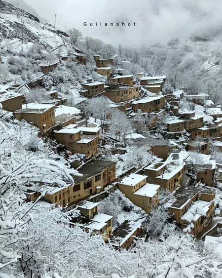 اینجا روستای پلکانی ایران غرق در سفیدی برف است+تصاویر