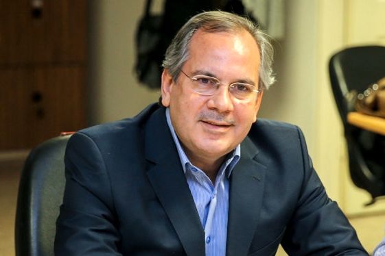 معجزه اقتصادی سنگاپور به روایت سریع القلم | هر کسی که توانمند است به مدیریت می‌رسد | افراد برای کارآمدی، تولید ثروت و رقابت سطح بالاتر کار می‌کنند، نه برای مدیران بالاتر | پول مردم باید برای بهبود وضع خود آن مردم صرف شود