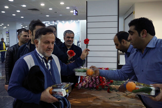 مراسم آغاز فعالیت مجدد کسبه پلاسکو در مجتمع نور