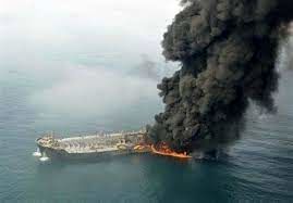 انفجار در کشتی حامل نفت در سواحل نیجریه +فیلم
