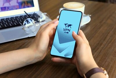 تورم به بازار فیلترشکن‌ها هم رسید؛ قیمت‌ها تا ۱۰ برابر بالا رفت | هزینه تازه در سبد خرید خانوارها | هزینه وصل‌ماندن چقدر گران شد؟