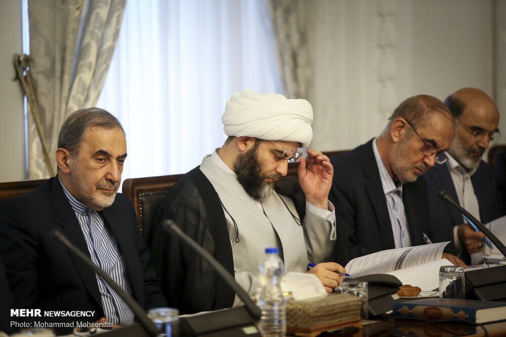 حذف عارف، ولایتی و ضرغامی از شورای عالی انقلاب فرهنگی
