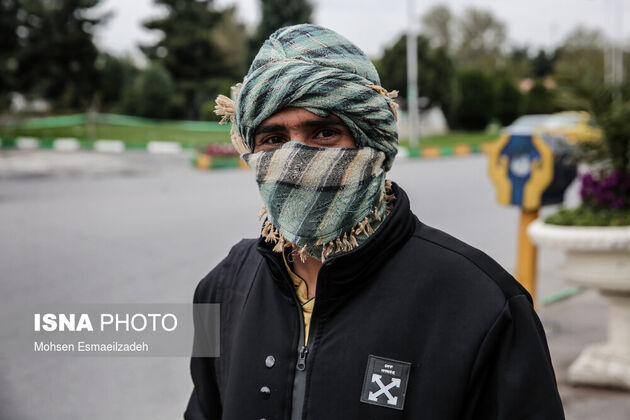 غم نان اگر بگذارد