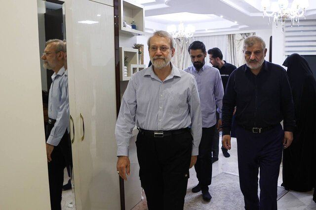 نماز خواندن علی لاریجانی در منزل این سردار شهید بلندپایه + تصاویر 3