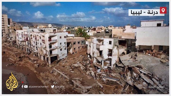 دفن هزاران قربانی سیل لیبی در گورهای دسته‌جمعی/ 11 هزار  نفر کشته شدند