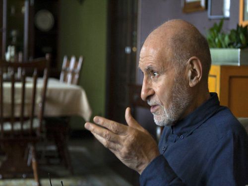 بهزاد نبوی: کودتای ۲۸ مرداد انگلیسی بود!/ شخصاً با اشغال سفارت آمریکا موافق نبودم/ باید سفارت انگلیس اشغال می‌شد