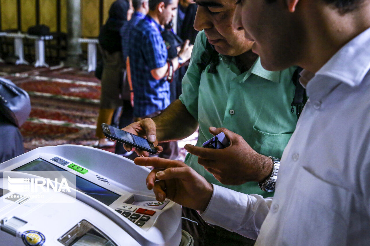 ورود یک مقام عالی اقتصادی به انتخابات 1400