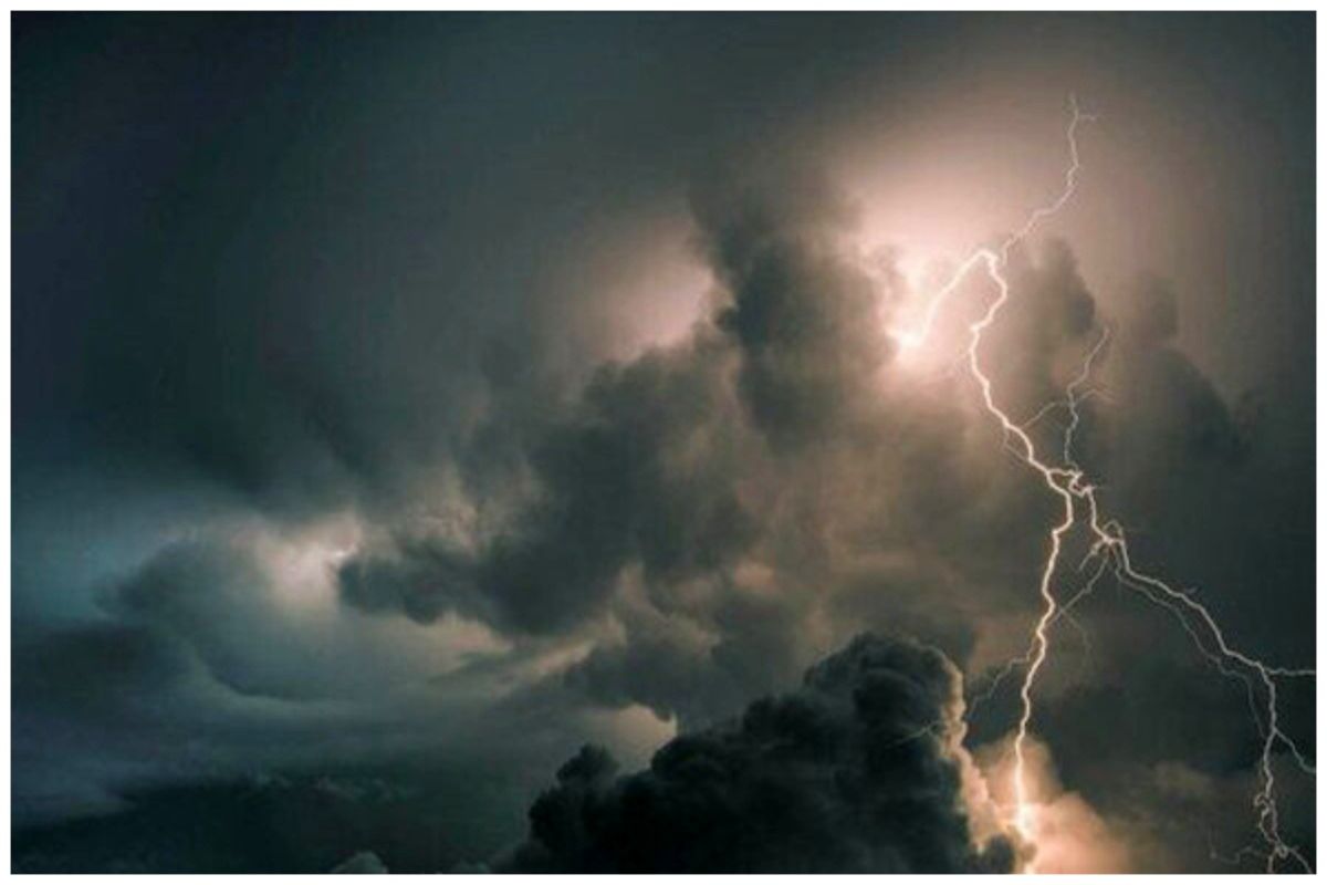 برخورد صاعقه به جوان ۲۰ ساله در ارتفاعات یاسوج