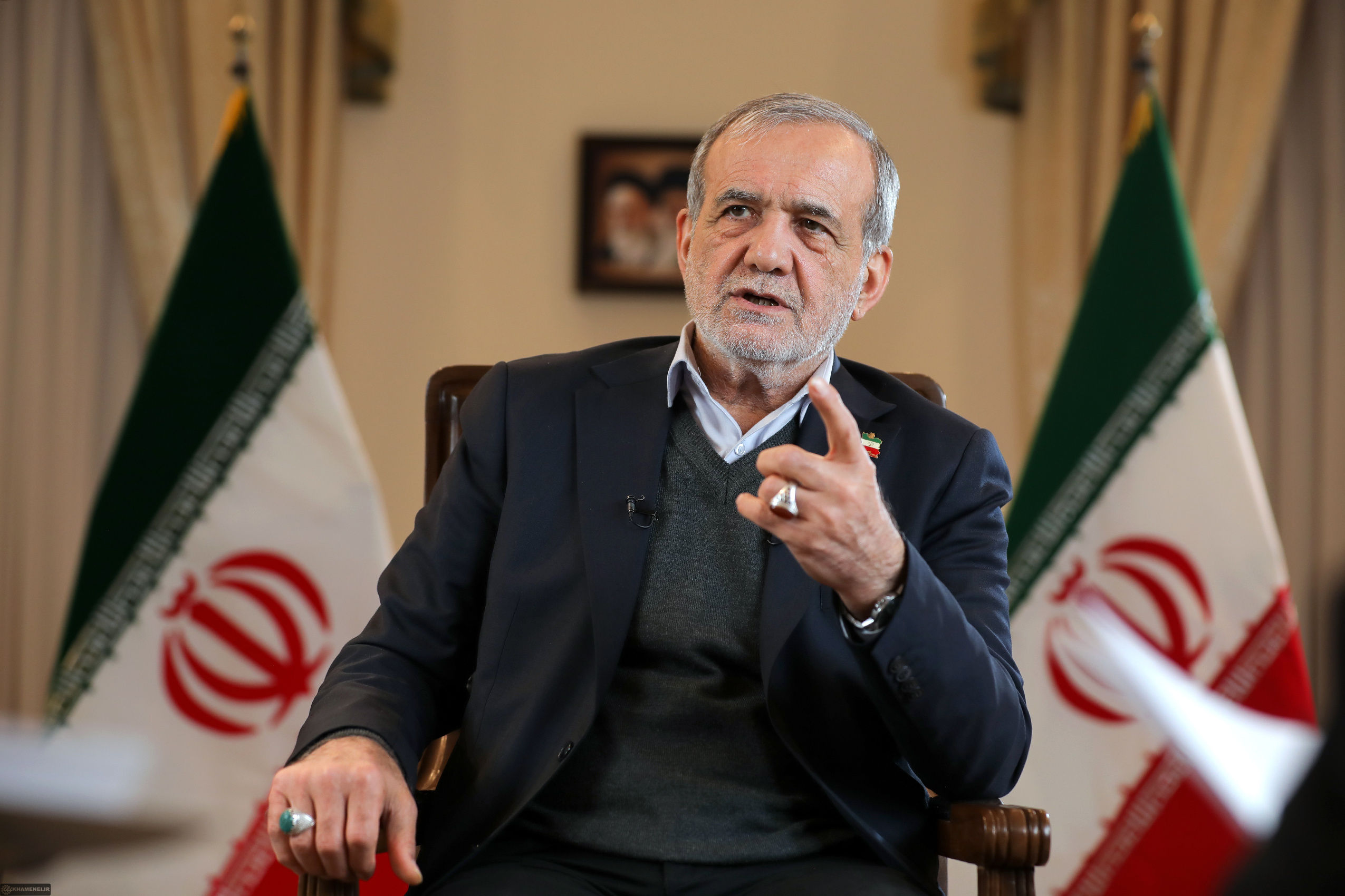 توصیه بودجه ای پزشکیان به مجلس / حل مشکلات مردم نباید متوقف شود