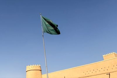 اقدام فوری عربستان بعد از تهدید ایران به تلافی حملات احتمالی آمریکا به زیرساخت‌ها/ پل معروف بسته شد