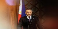 آشوب در لهستان/ نخست‌وزیر رئیس دادگاه قانون اساسی را تعلیق کرد