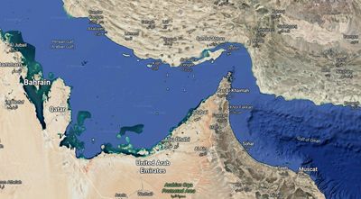 دور زدن تنگه هرمز با هزاران کامیون | عراق صادرات نفت را از مسیر سوریه و اردن بازنویسی کرد | امارات و عربستان وارد عمل شدند