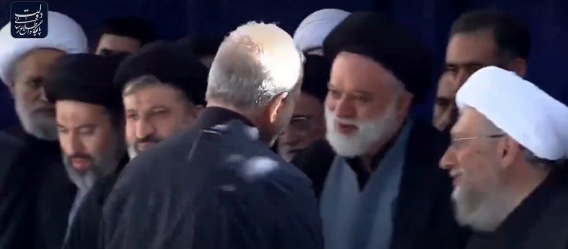 دیدار رئیس جمهور با حجت الاسلام سید مصطفی خامنه‌ای+ تصویر