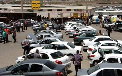 قیمت سرسام آور خودرو /دنا نیم میلیاردی شد