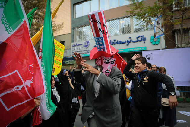 راهپیمایی 13 آبان