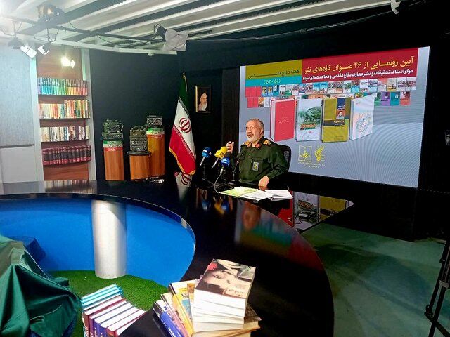 سردار فدوی: اگر روایت‌ها دقیق ثبت نشوند، امکان تحریف وجود دارد/ دشمن در محاسباتش اشتباه کرد