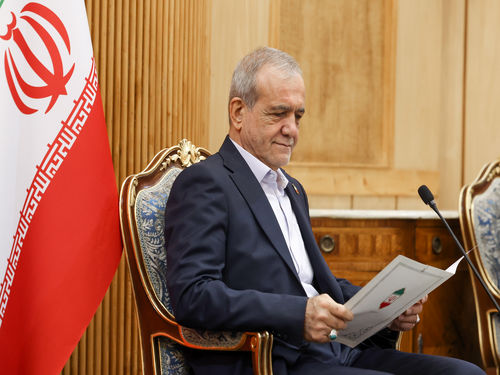 آقای پزشکیان! یقه خودتان را بگیرید/ آن زماتی که تشریف آوردید در میدان انتخابات باید فکر این روزها را هم می‌کردید