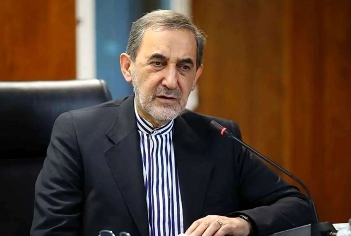 ولایتی: ایران در جنگ اخیر آمریکا، انگلیس و ناتو را مقتدرانه شکست داد / انگلیس پشت‌پرده اجلاس منامه است