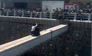 خودکشی ناموفق شهروند تهرانی / پلیس به موقع رسید + فیلم