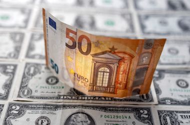 قیمت دلار و یورو در صرافی ملی امروز دوشنبه ۱۷ آذر1404