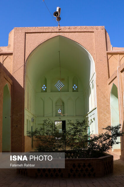 61958694_fatmeh-rahbar-8