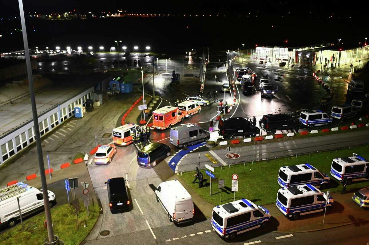 تعطیلی فرودگاه هامبورگ به دلیل تیراندازی/ احتمال گروگانگیری توسط فرد مسلح