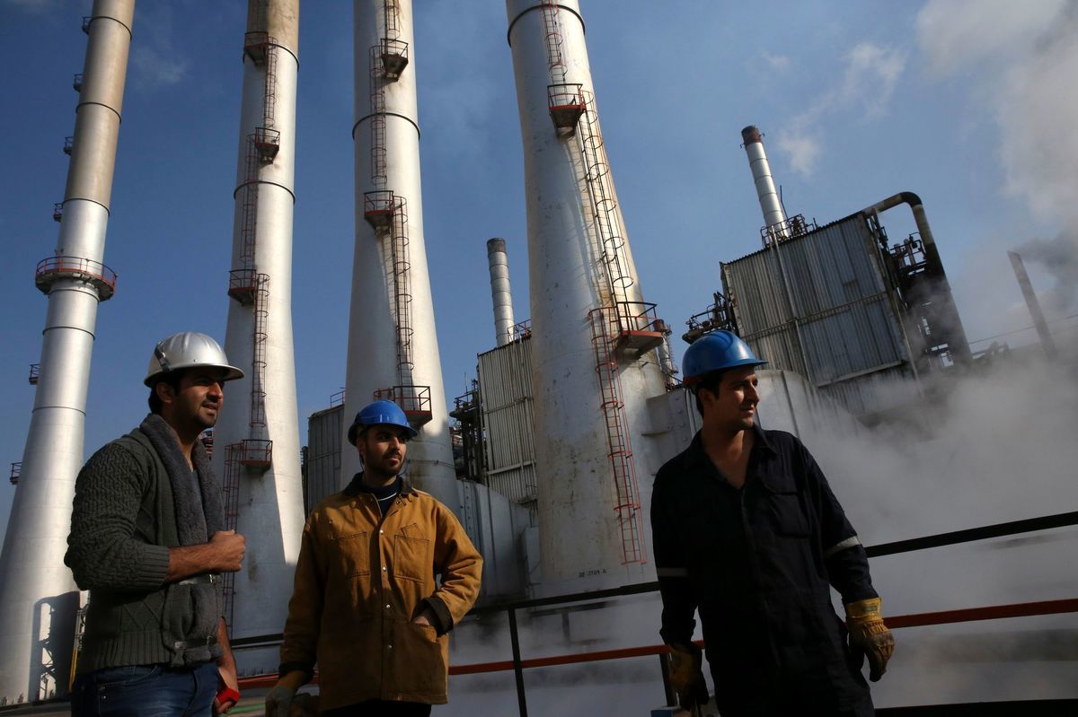 بازار جهانی نفت، نگران بسته شدن تنگه هرمز توسط ایران / سرمایه گذاران در جستجوی «داراییِ امن» هستند