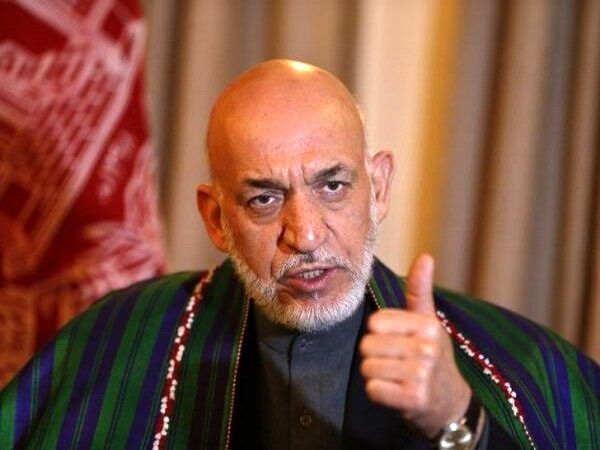 محکوم کردن تصمیم آمریکا درباره "تقسیم دارایی‌های افغانستان" از سوی کرزای