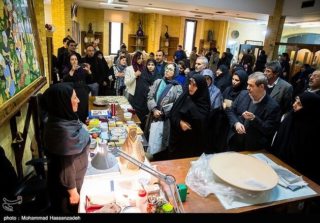 نمایشگاه صنایع دستی ویژه همسران سفرا