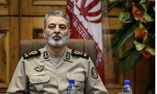 سرلشکر موسوی: ارتش با قاطعیت و اقتدار در مقابل دشمن می‌ایستد