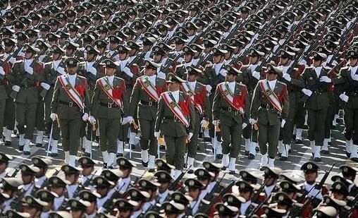 برگزاری آیین رژه ۳۱ شهریور با شرکت یگان‌های رزمی ارتش، سپاه و فراجا