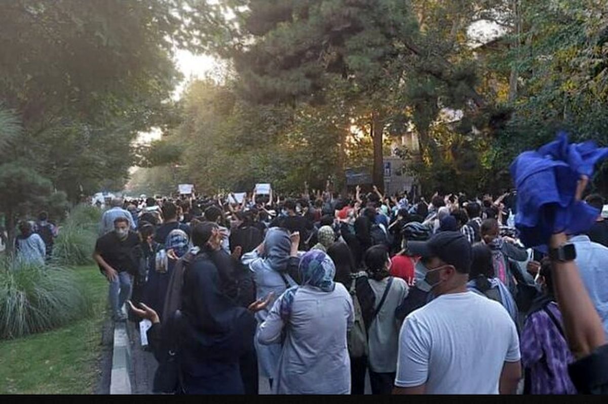 لیدر ناآرامی ها در ایران به روایت روزنامه شهرداری تهران