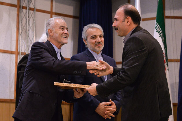 تقدیر از دست اندر کاران سرشماری نفوس و مسکن