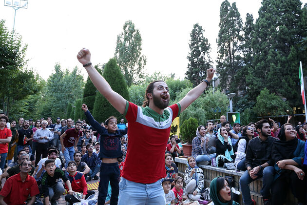 خانه هنرمندان، عکس فروغ علایی