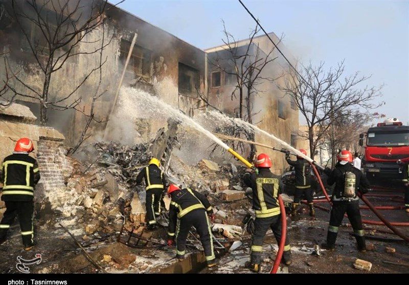 اولین تصاویر از سقوط هواپیمای جنگنده در تبریز+ فیلم