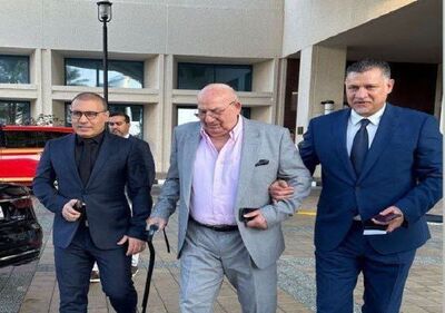 قاب‌ سه‌نفره حشمت مهاجرانی، دایی و مهدوی‌کیا در مراسم افتتاحیه 