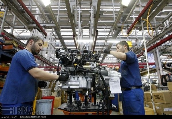 خودروسازان مونتاژی، قیمتهای دستوری را می پذیرند؟