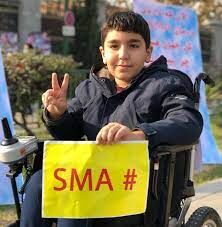 آخرین وضعیت سینا علیخانی / شرایط بد بیماران SMA به قوت خود باقی است!