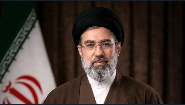 پیام فرمانده کل قوا به مناسبت روز ارتش 