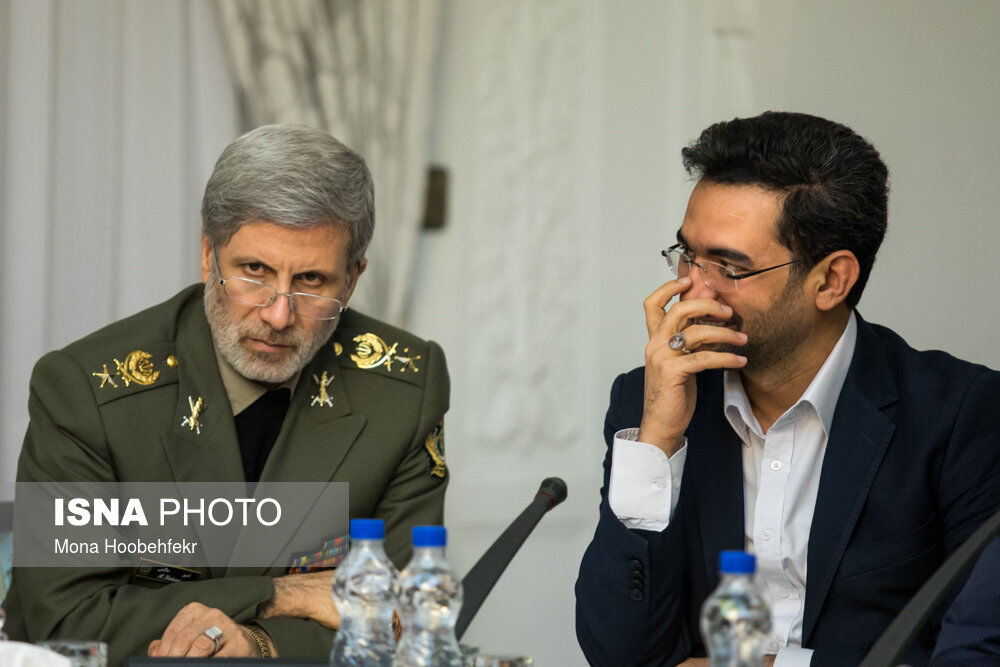 ماجرای قطع تلفن همراه رئیس جمهوری از سوی اپراتورها + عکس